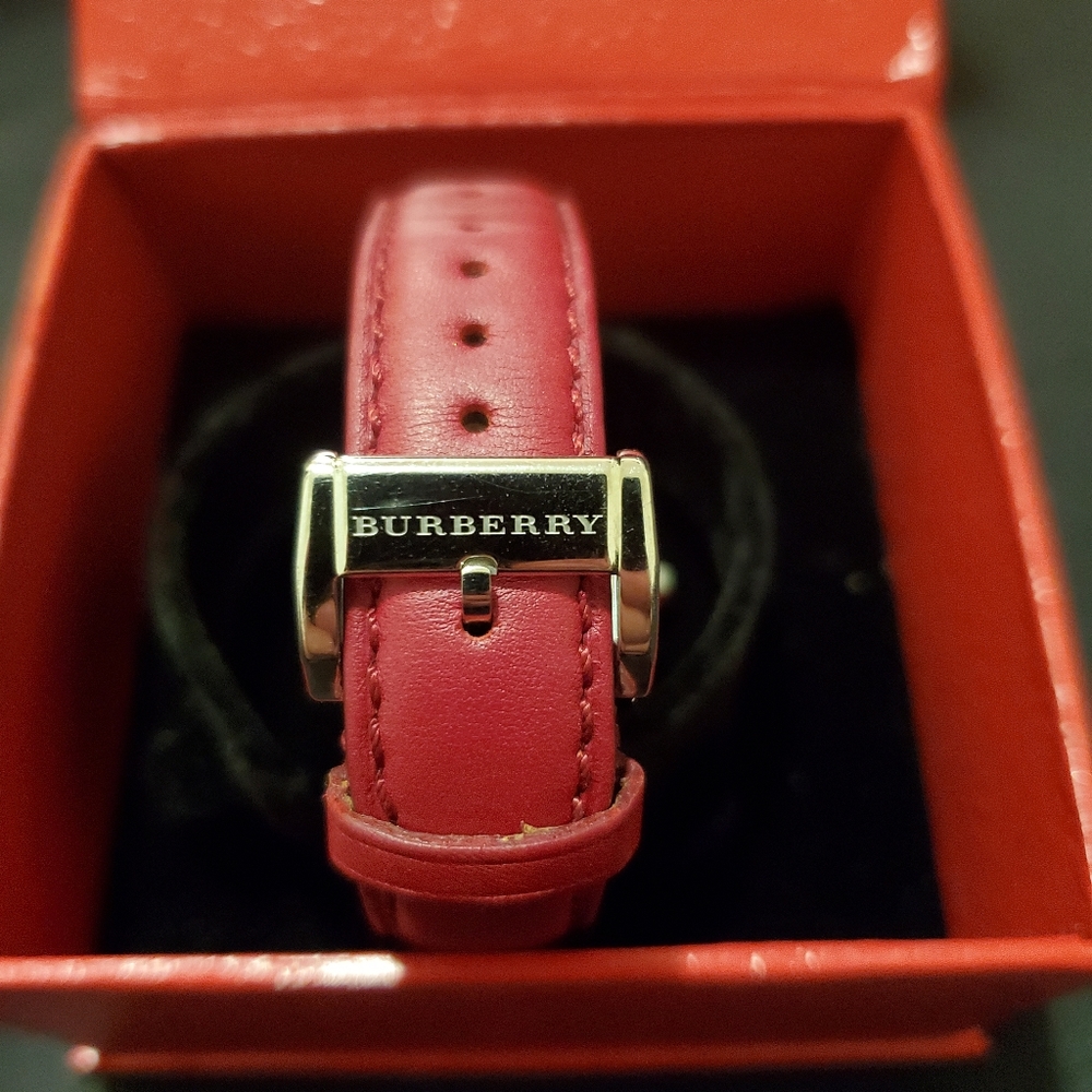 Burberry Check Stamped Red Leather Ladies Watch - Picture 4 of 8